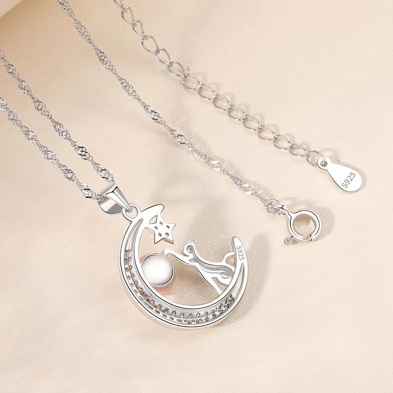 S925 Silver Neclace ,Moon Pearl pendant set of diamonds